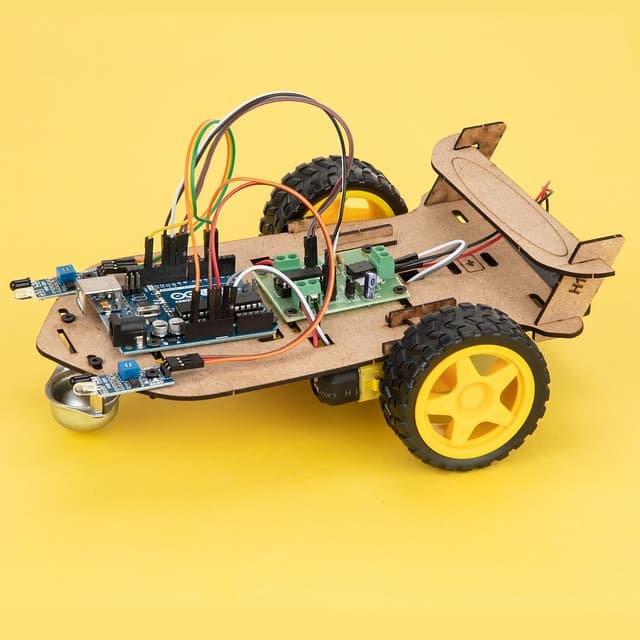 Guide d'achat : Meilleur robot tondeuse silencieux